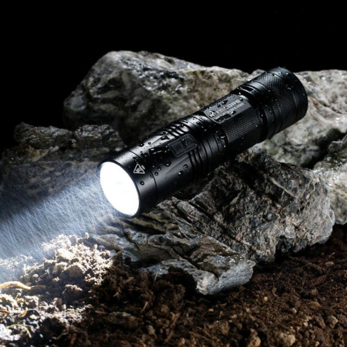 Фонарь Nitecore R40