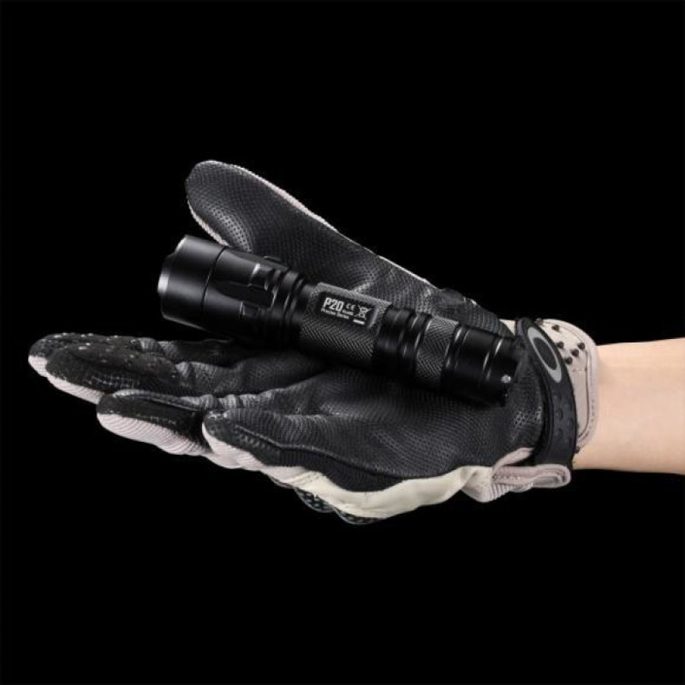 Фонарь Nitecore P20