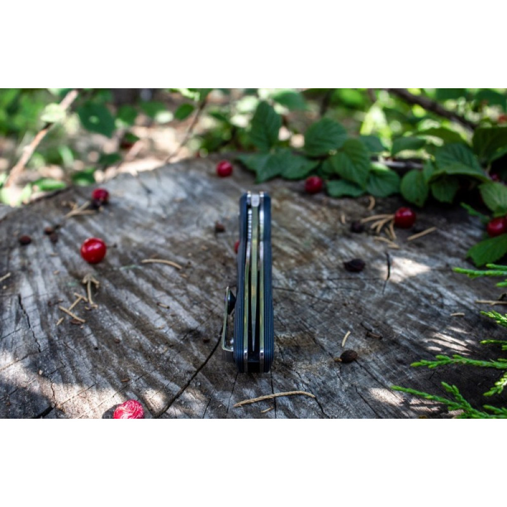 Нож Ruike Fang P105 черно-синий