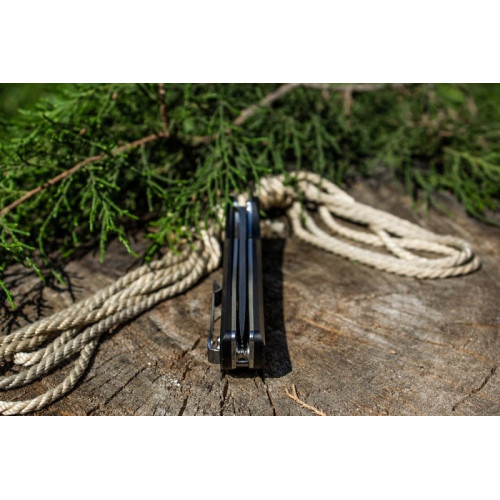 Нож Ruike Hussar P121 черный