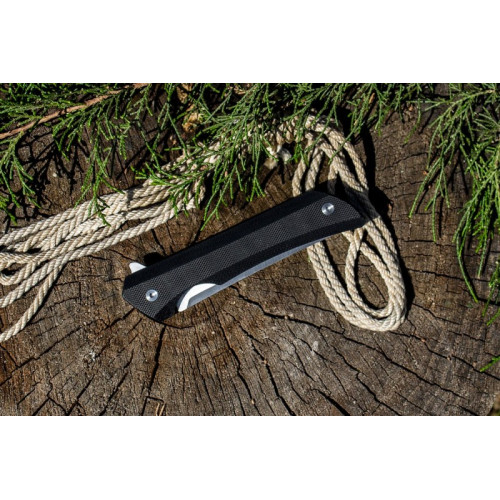 Нож Ruike Hussar P121 черный